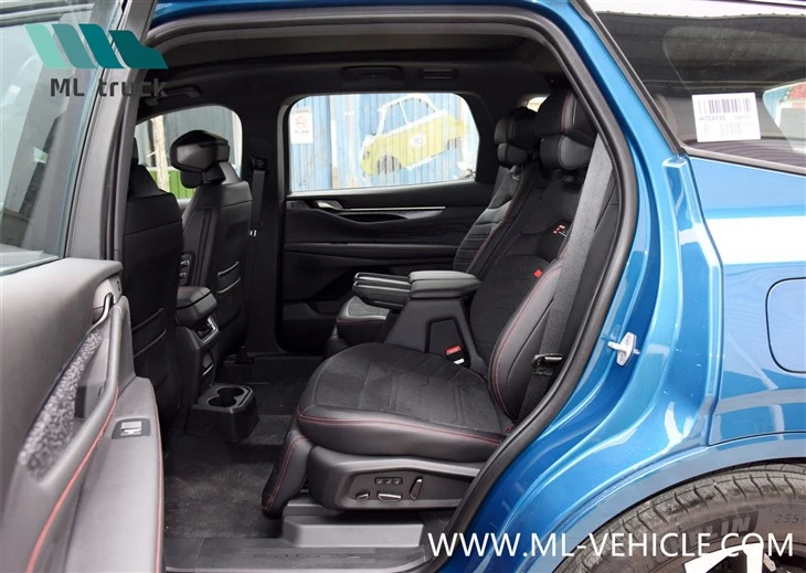 2023 Ford Edge L 2.0T EcoBoost E-Hybrid 4WD